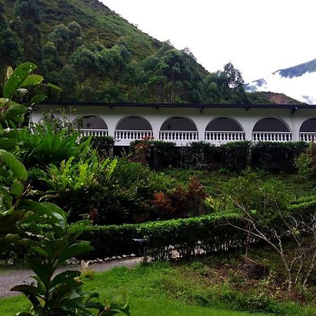 Hostería La Eterna Primavera Huigra Exterior foto