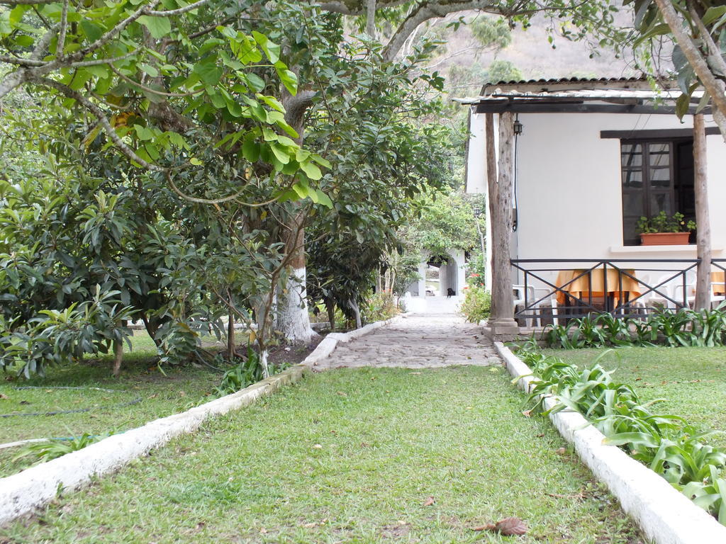 Hostería La Eterna Primavera Huigra Exterior foto
