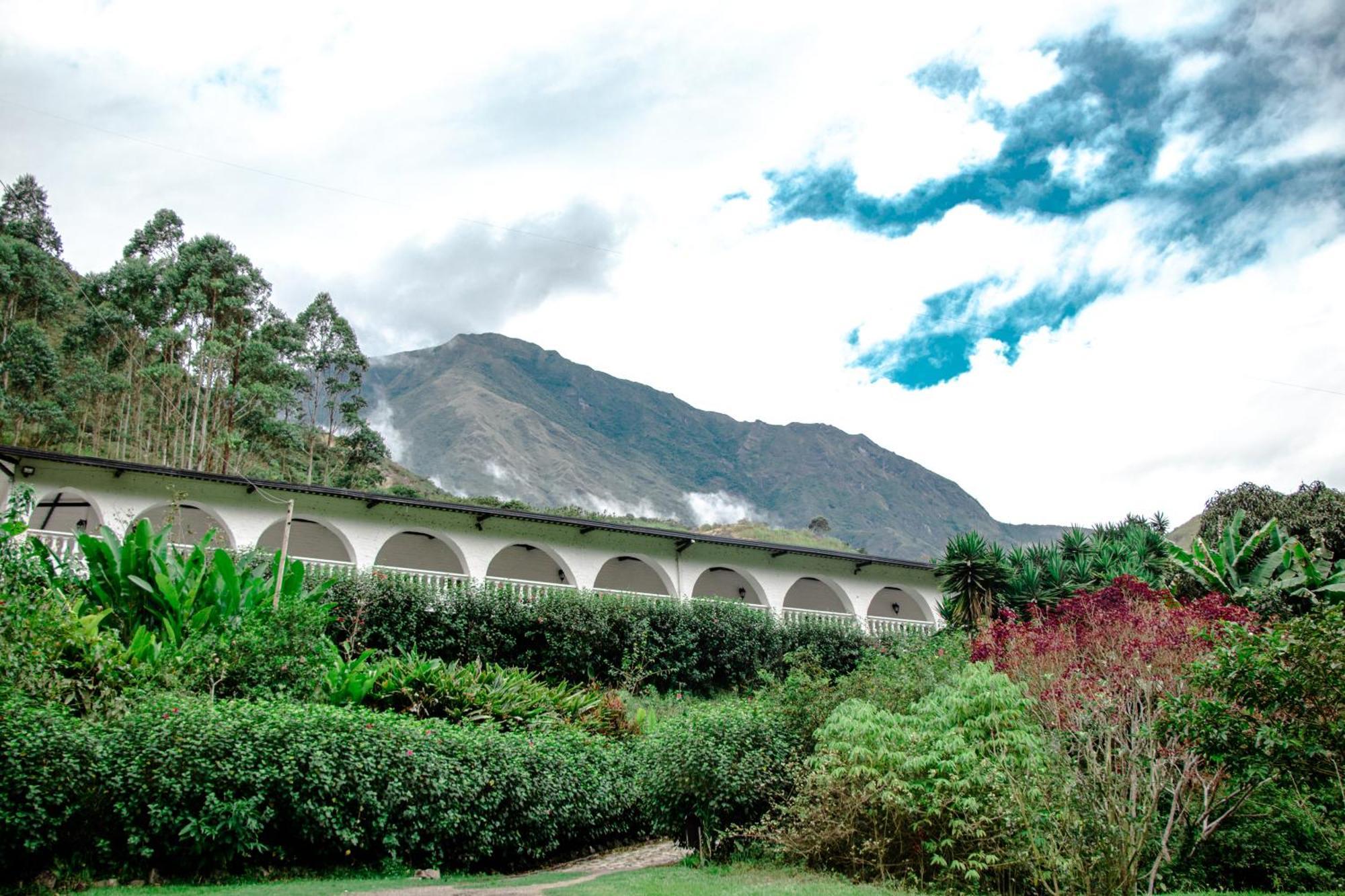 Hostería La Eterna Primavera Huigra Exterior foto