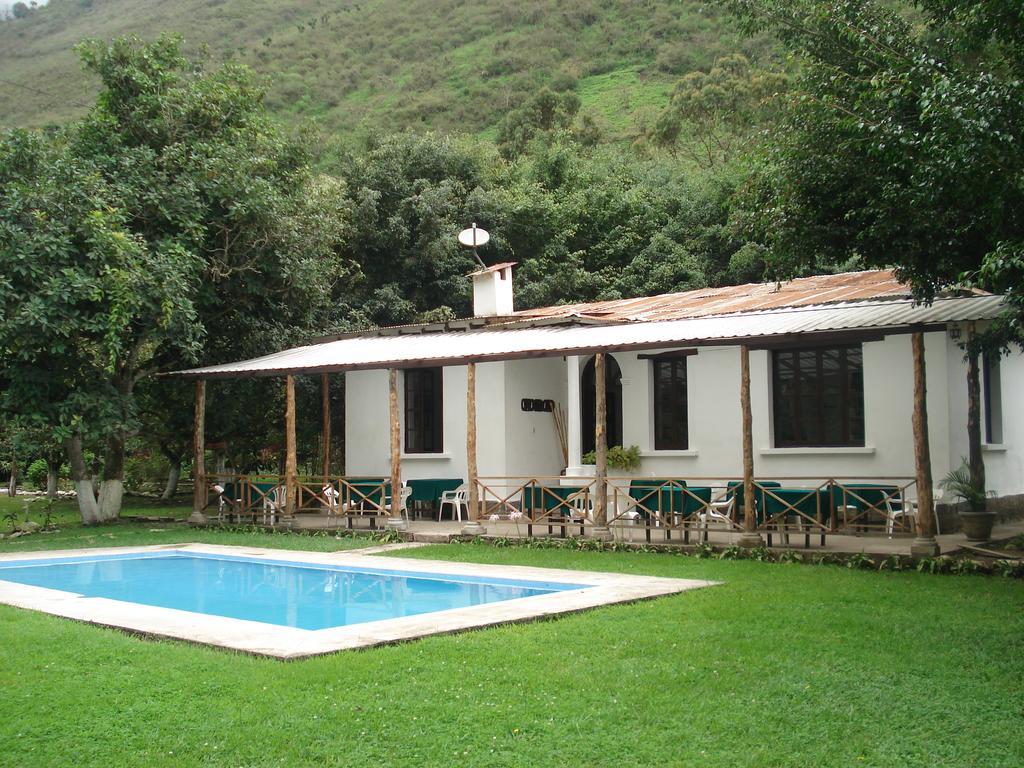 Hostería La Eterna Primavera Huigra Exterior foto