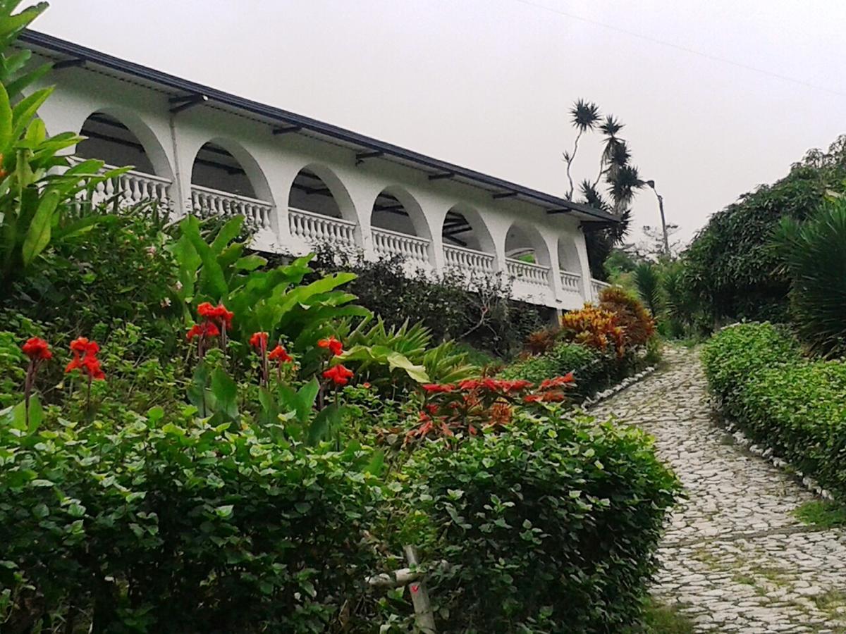 Hostería La Eterna Primavera Huigra Exterior foto