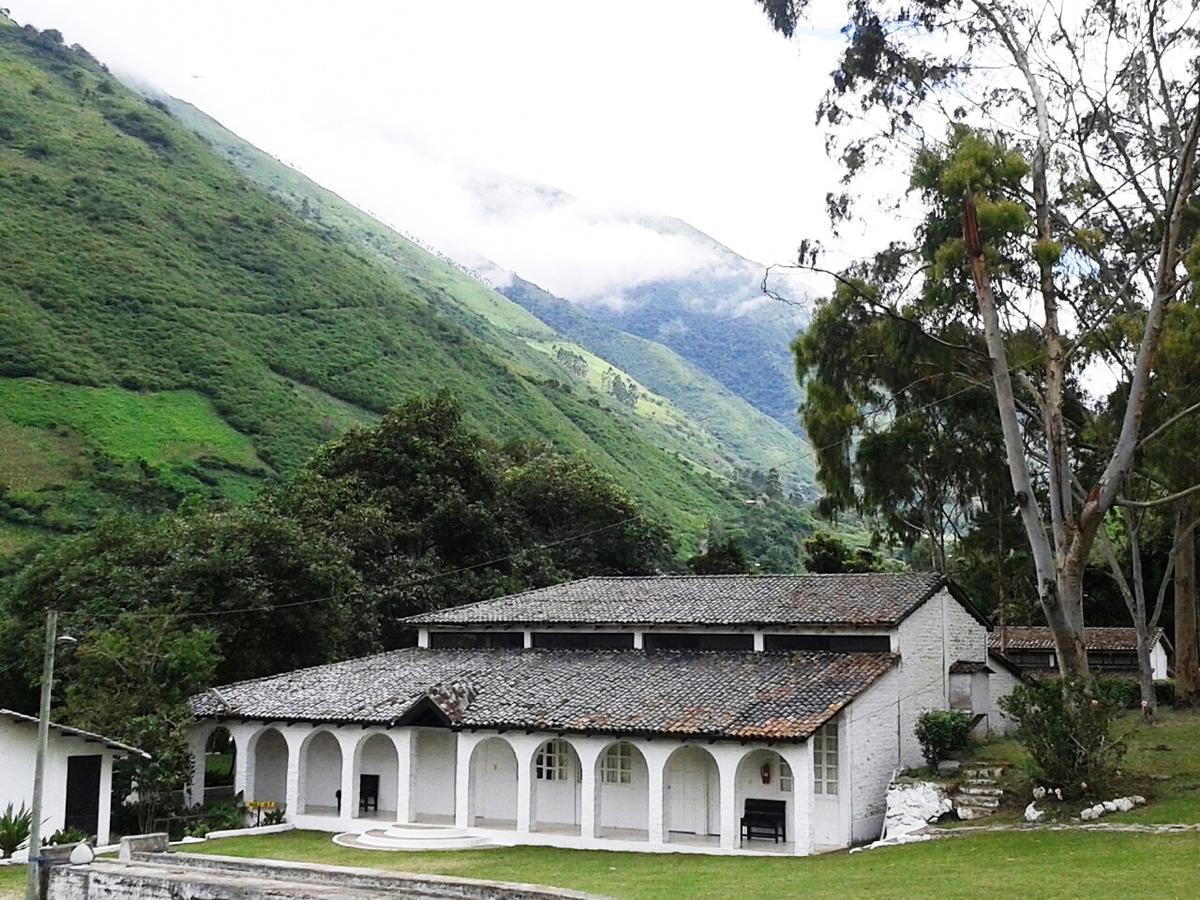 Hostería La Eterna Primavera Huigra Exterior foto