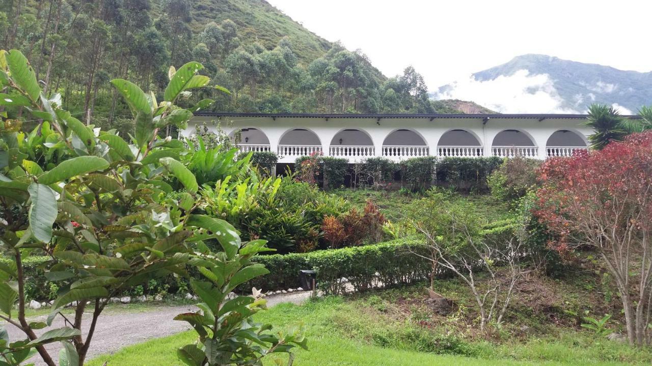 Hostería La Eterna Primavera Huigra Exterior foto